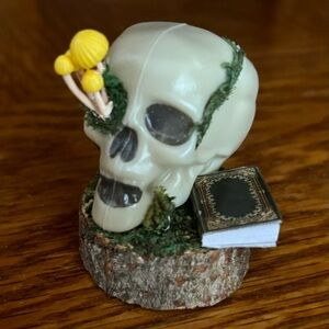 Mushroom Skull Log Trinket